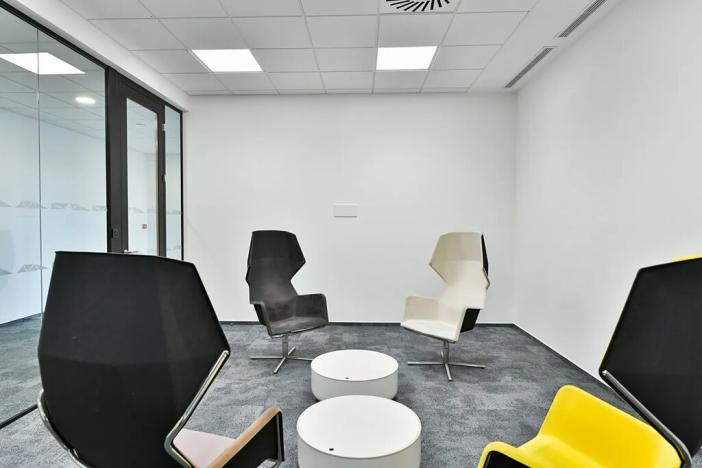 Pronájem kanceláře, Praha - Nusle, 5. května, 850 m2