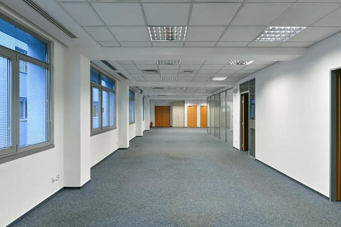 Pronájem kanceláře, Praha - Karlín, Thámova, 281 m2