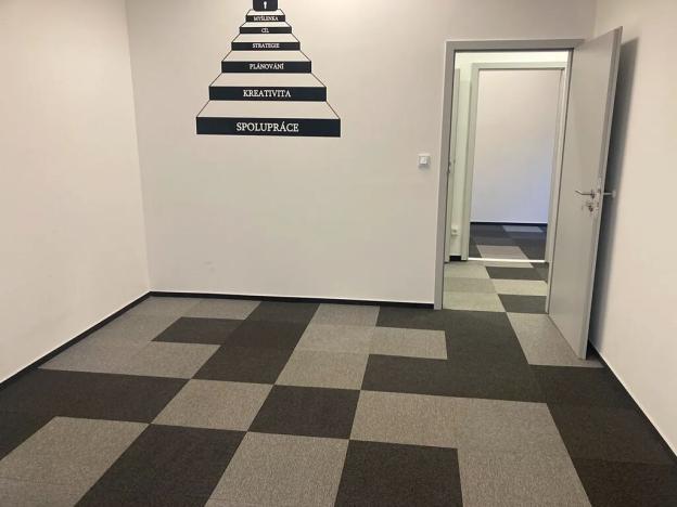 Pronájem kanceláře, Praha - Libeň, U libeňského pivovaru, 57 m2