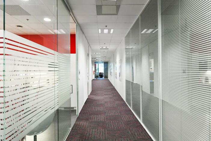 Pronájem kanceláře, Praha - Stodůlky, Siemensova, 2400 m2