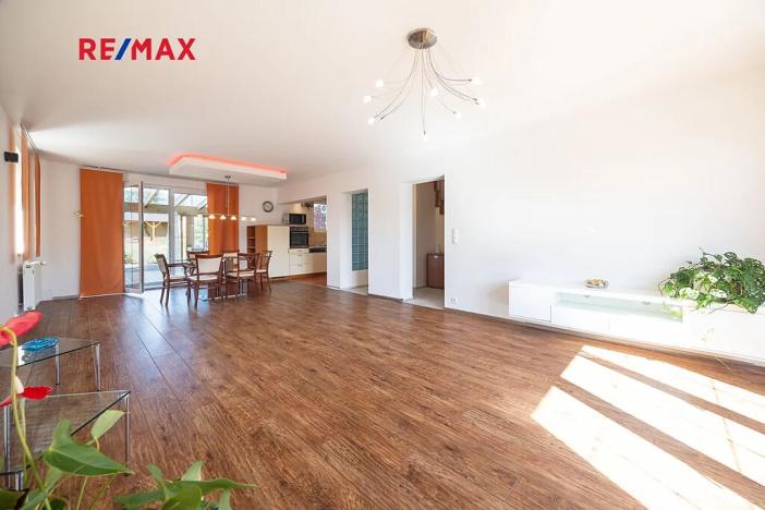 Pronájem rodinného domu, Praha - Lipany, Do potoků, 145 m2