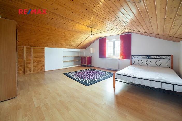 Pronájem rodinného domu, Praha - Lipany, Do potoků, 145 m2