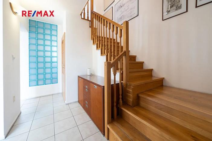 Pronájem rodinného domu, Praha - Lipany, Do potoků, 145 m2