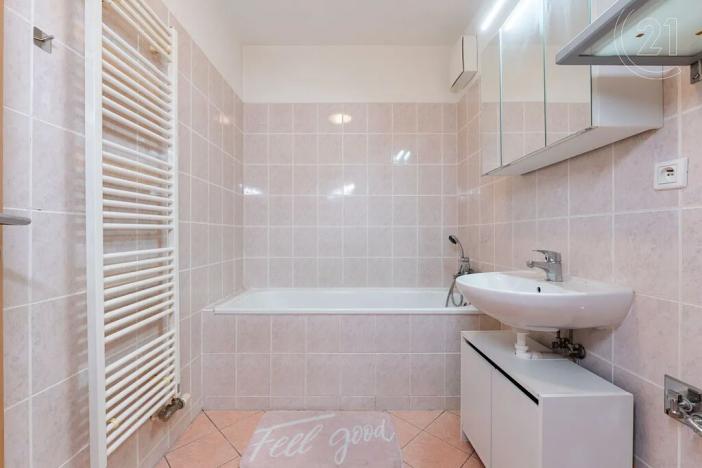 Prodej bytu 2+kk, Praha - Horní Měcholupy, Boloňská, 65 m2