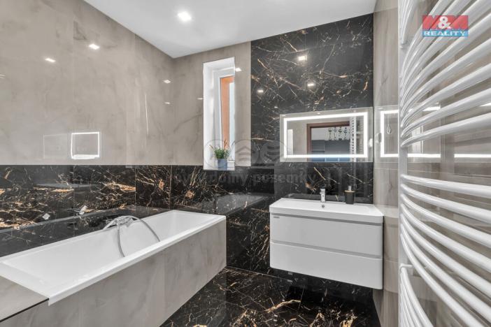 Prodej rodinného domu, Boseň, 180 m2