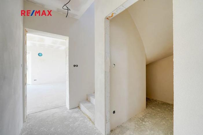 Prodej rodinného domu, Lužany, 153 m2