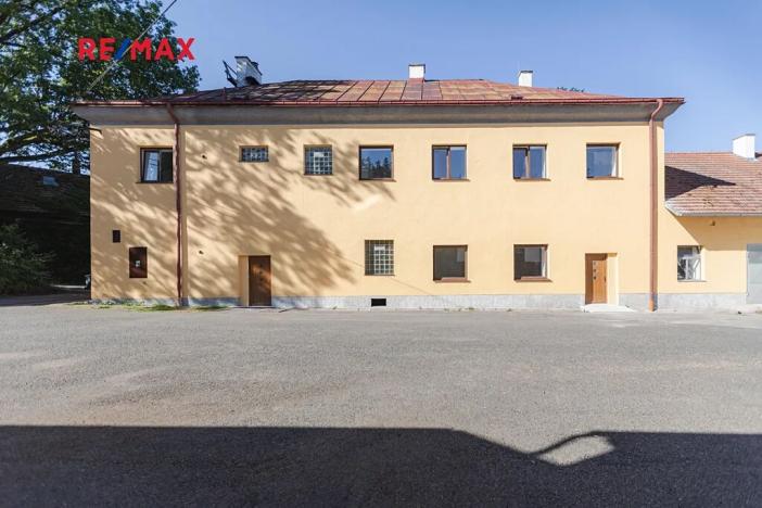 Prodej obchodního prostoru, Zbiroh, Líšenská, 700 m2