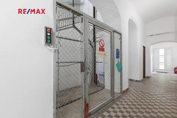 Prodej obchodního prostoru, Zbiroh, Líšenská, 700 m2