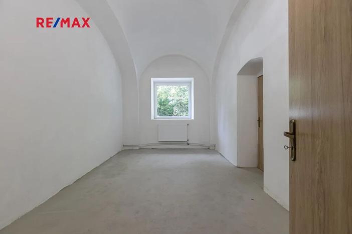 Prodej obchodního prostoru, Zbiroh, Líšenská, 700 m2