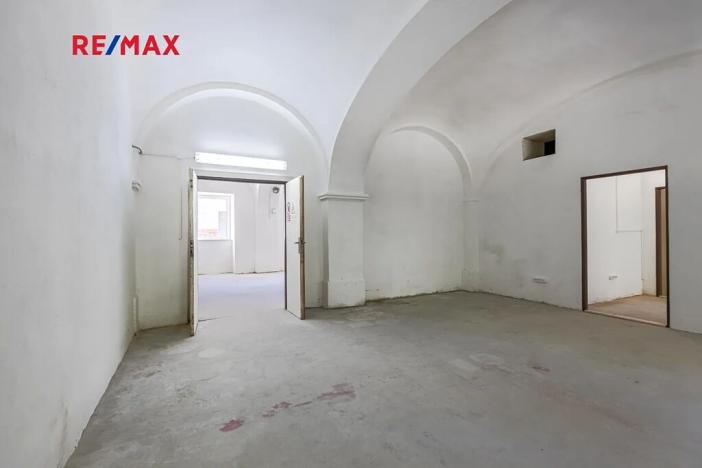 Prodej obchodního prostoru, Zbiroh, Líšenská, 700 m2