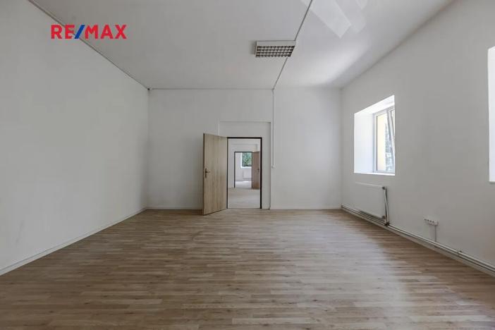 Prodej obchodního prostoru, Zbiroh, Líšenská, 700 m2