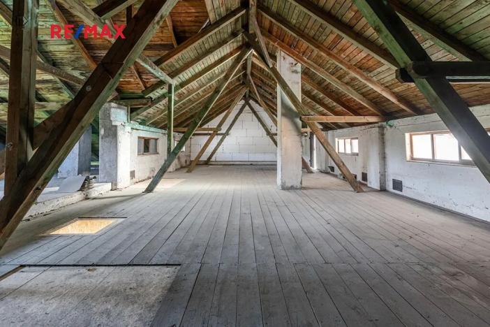 Prodej obchodního prostoru, Zbiroh, Líšenská, 700 m2