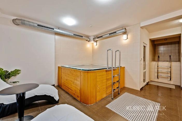 Prodej ubytování, Chotoviny, Táborská, 2200 m2