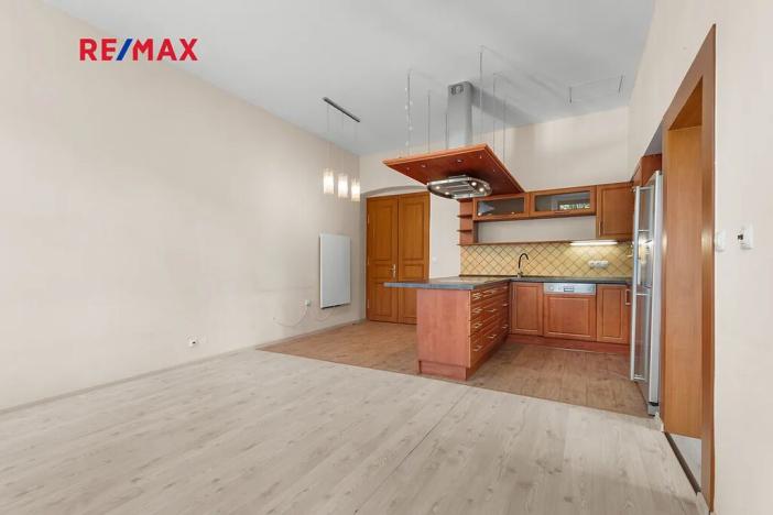 Pronájem bytu 3+kk, Plzeň, Na Roudné, 90 m2