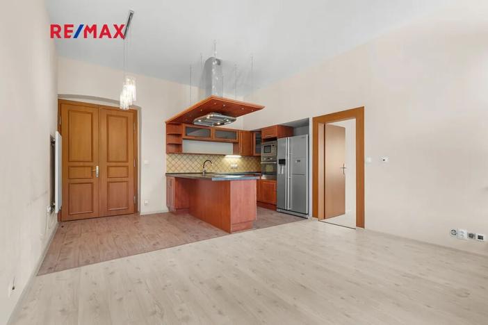 Pronájem bytu 3+kk, Plzeň, Na Roudné, 90 m2