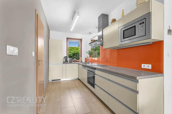 Prodej rodinného domu, Babice, Sportovní, 160 m2