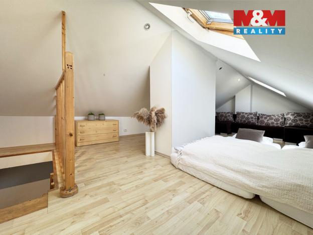 Prodej bytu 3+1, Karlovy Vary, Škroupova, 96 m2