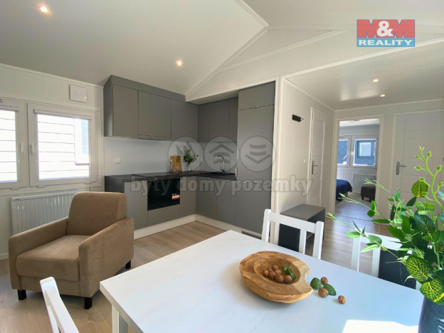 Prodej mobilheimu, Holice, Dudychova, 57 m2