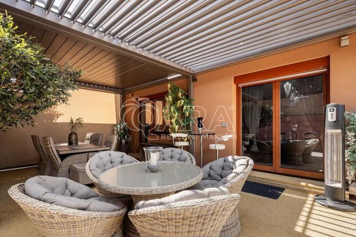 Prodej obchodního prostoru, Zeleneč, Jitrocelová, 150 m2