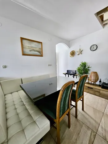 Prodej bytu 3+1, Vrsi, Chorvatsko, 72 m2