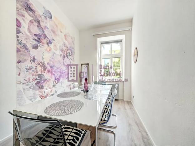 Prodej bytu 1+1, Jindřichův Hradec, Třebického, 63 m2