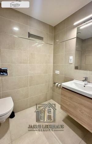 Pronájem bytu 1+kk, Praha - Hloubětín, 32 m2