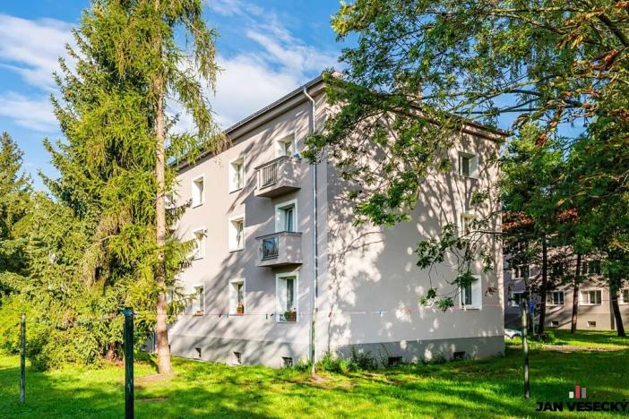 Pronájem bytu 2+1, Praha - Čakovice, Svratecká, 55 m2