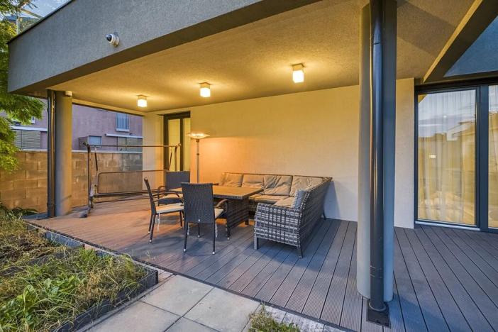 Prodej rodinného domu, Praha - Dolní Měcholupy, Na návsi, 392 m2