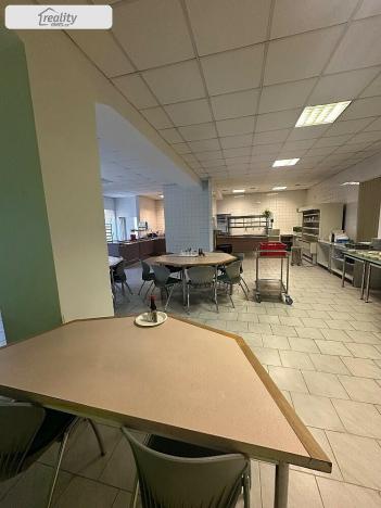 Pronájem kanceláře, Blansko, Gellhornova, 541 m2