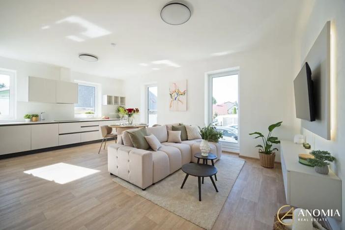 Prodej bytu 3+kk, Trhová Kamenice, Raisovo náměstí, 75 m2