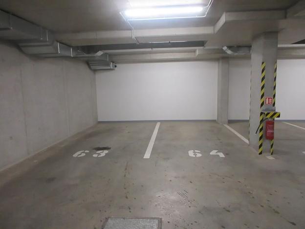 Pronájem garážového stání, Brno, Střední, 14 m2
