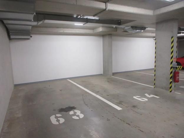 Pronájem garážového stání, Brno, Střední, 14 m2