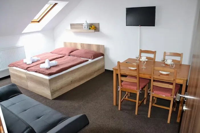 Prodej ubytování, Turnov, Hluboká, 600 m2