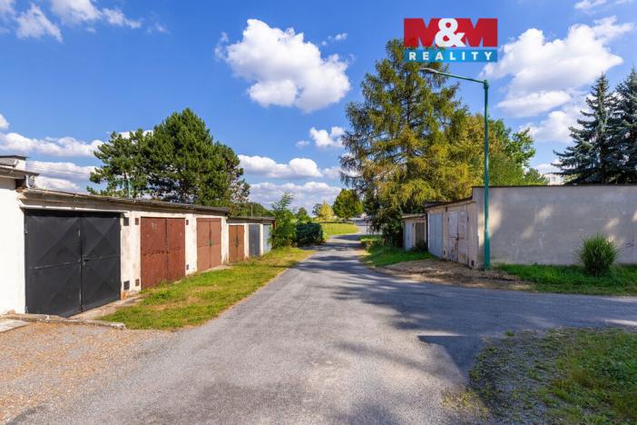 Pronájem garáže, Chvaletice, 22 m2