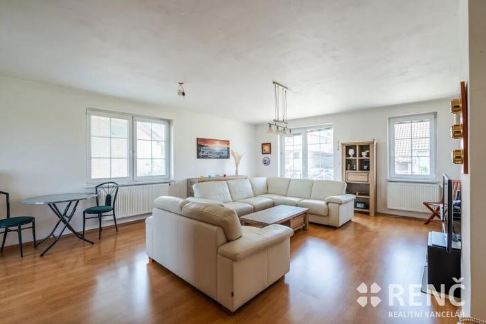 Prodej rodinného domu, Podolí, 216 m2