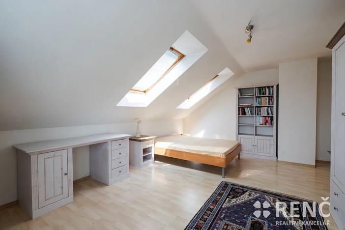 Prodej rodinného domu, Podolí, 216 m2