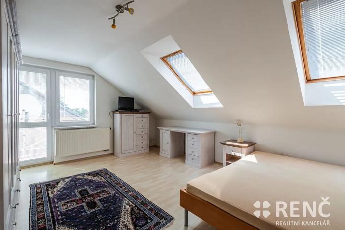 Prodej rodinného domu, Podolí, 216 m2