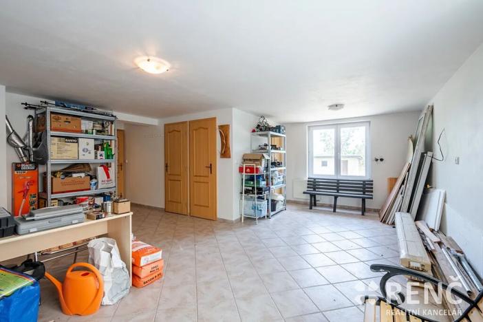 Prodej rodinného domu, Podolí, 216 m2