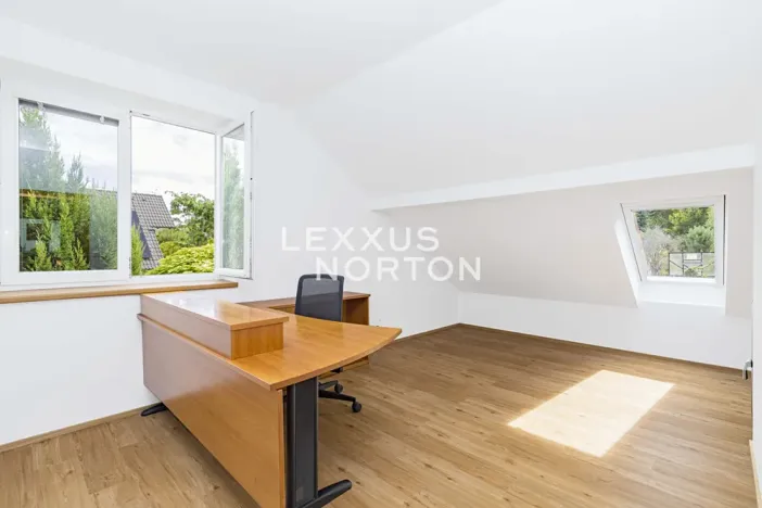 Pronájem rodinného domu, Statenice, Keltská, 280 m2