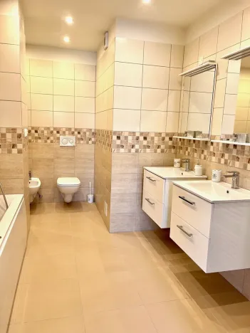 Prodej bytu 4+kk, Praha - Nusle, V Horkách, 157 m2