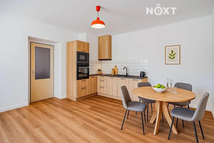 Prodej rodinného domu, Lišov, třída 5. května, 160 m2