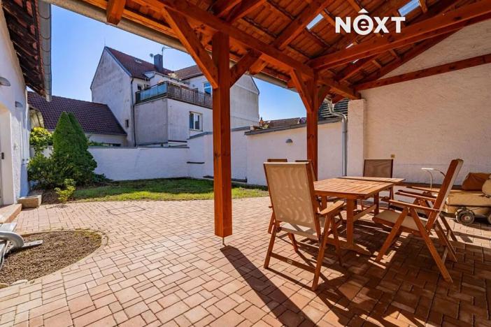 Prodej rodinného domu, Lišov, třída 5. května, 160 m2