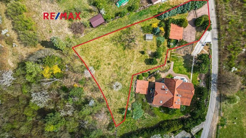 Prodej pozemku pro bydlení, Praha - Lochkov, Na dražkách, 1550 m2