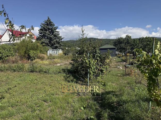 Prodej zahrady, Dubí, B. Němcové, 312 m2