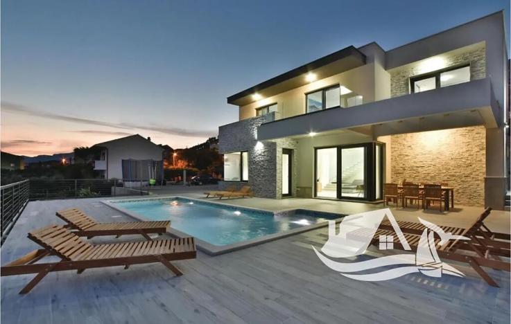 Prodej vily, Split, Chorvatsko, 195 m2