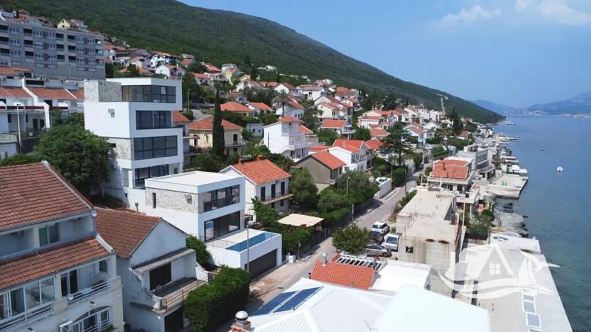 Prodej vily, Krašići, Černá Hora, 190 m2