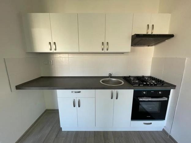 Pronájem bytu 2+1, Litvínov, Valdštejnská, 57 m2