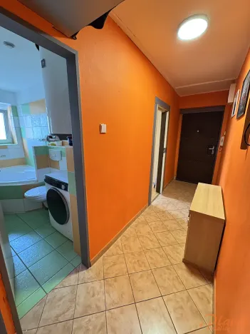 Prodej bytu 2+1, Karlovy Vary, Třeboňská, 55 m2