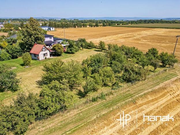 Prodej pozemku pro bydlení, Kožušany-Tážaly, 843 m2
