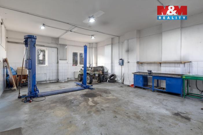 Prodej obchodního prostoru, Dobrá, 300 m2